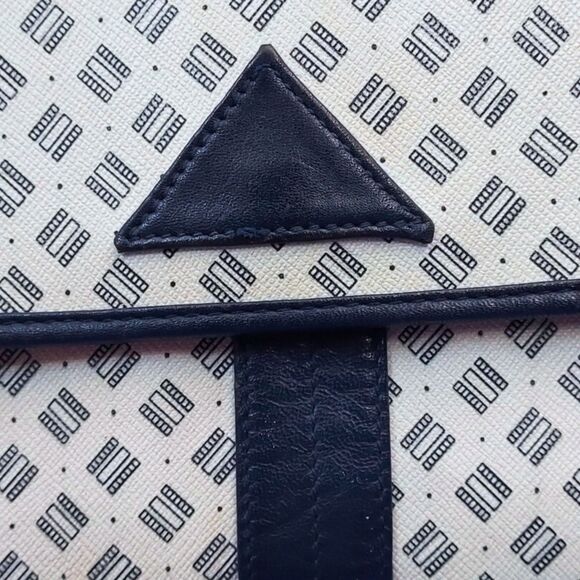 80s Graphic Crossbody Bag - Picture 2 of 2